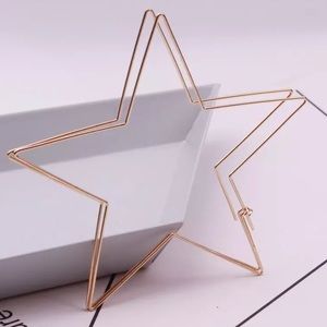 New Alloy Gold Star ⭐️ Earrings